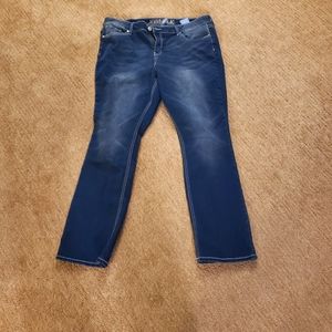 Hydraulic jeans w/ pocket detail